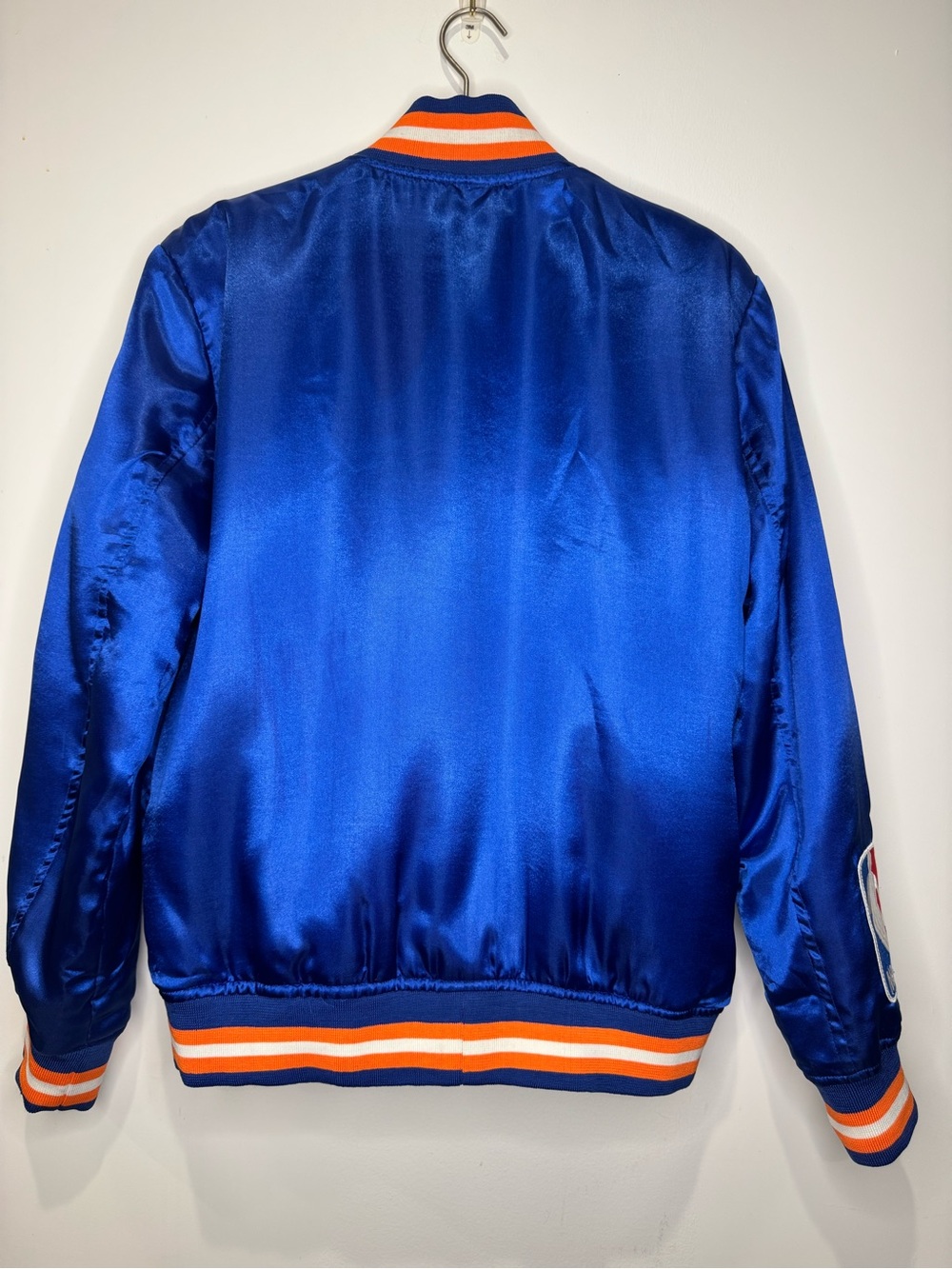 NWT Men’s Wilson NEW YORK NBA Starter Satin Varsity Bomber Jacket Blue Orange L - Picture 3 of 16